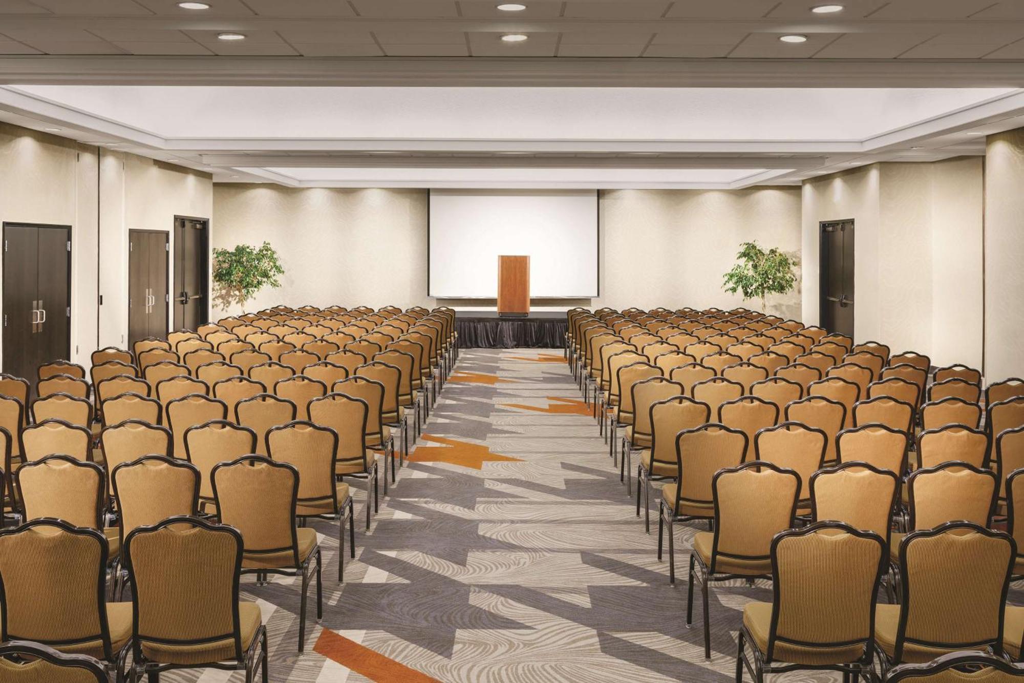 Hotel Doubletree By Hilton Colorado Springs Zewnętrze zdjęcie