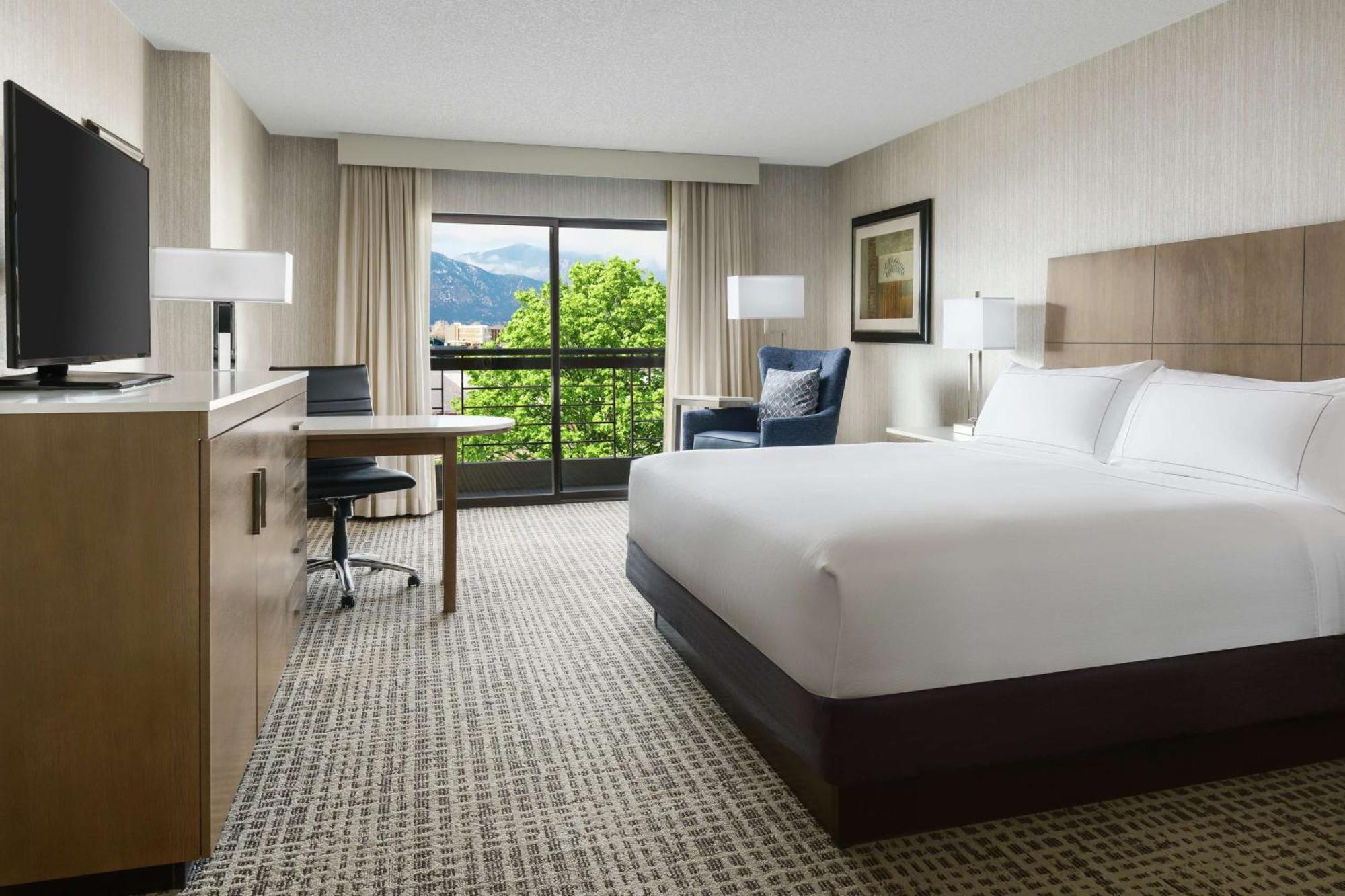 Hotel Doubletree By Hilton Colorado Springs Zewnętrze zdjęcie